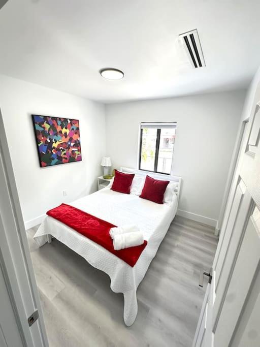 Modern House In The Heart Of Miami Apartman Kültér fotó