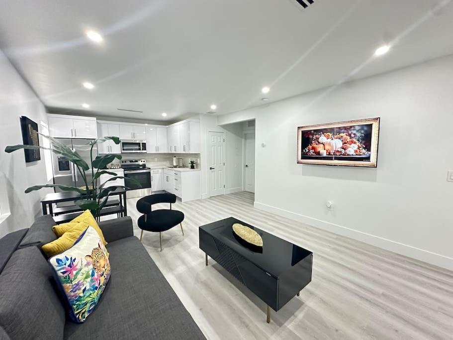 Modern House In The Heart Of Miami Apartman Kültér fotó